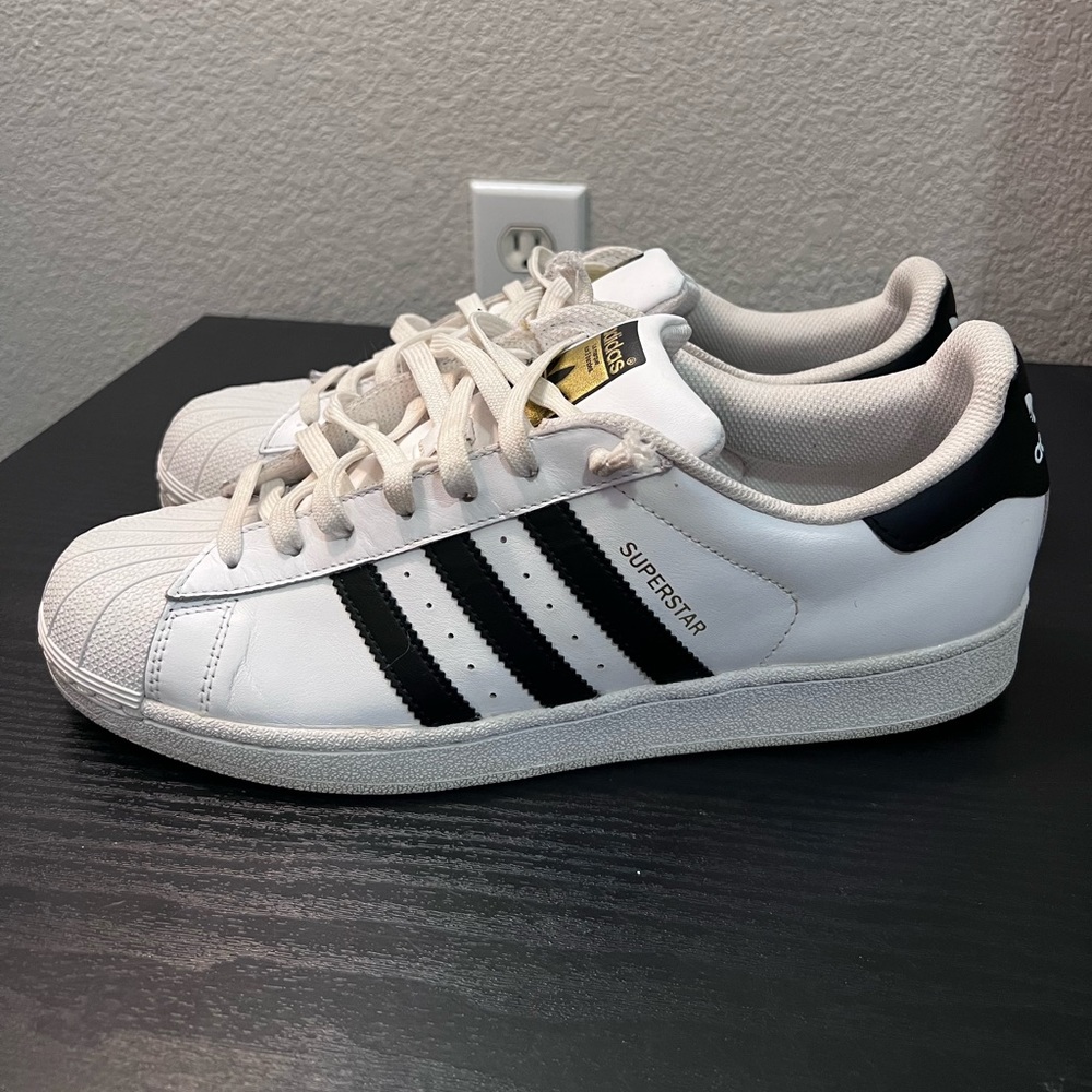 Adidas Original Superstar Men’s Sneakers Tennis Shoes